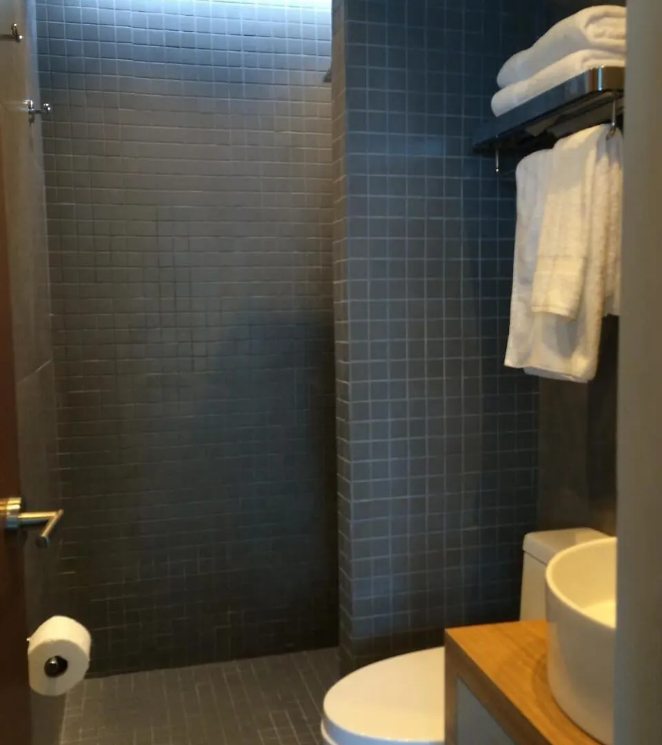 Enchanted 17 Jewel Beachfront Luquillo -Pool Holiday home